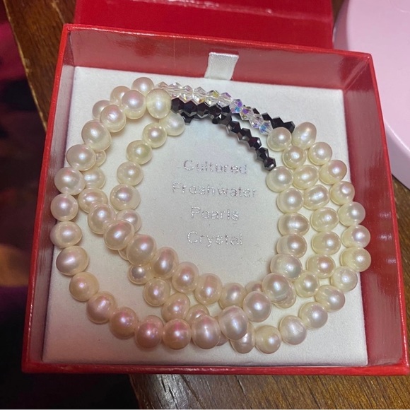 Cultured Freshwater Pearls Crystal Bracelet Set - Picture 2 of 3
